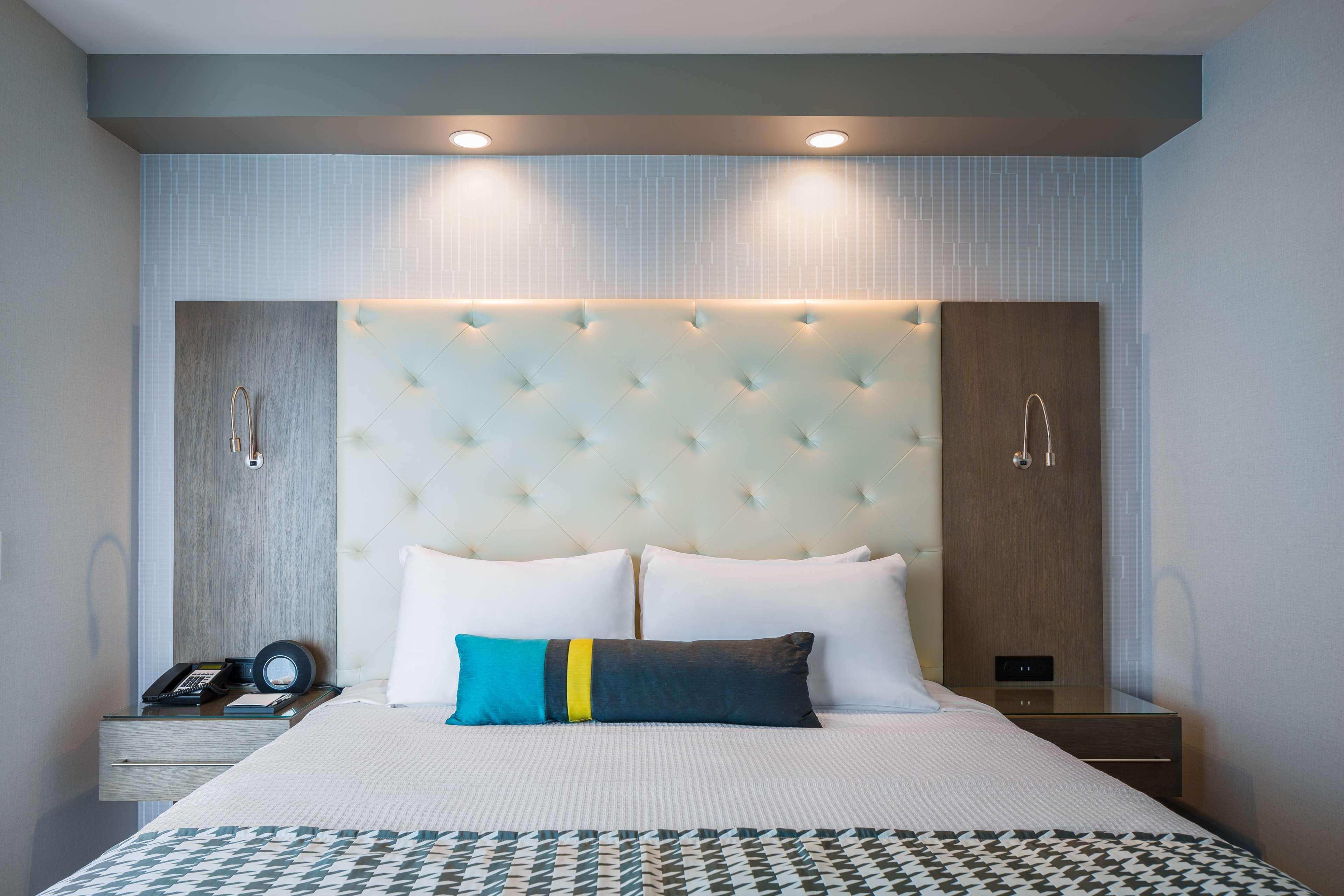 Best Western Premier Hotel At Fisher'S Landing Vancouver Exteriér fotografie