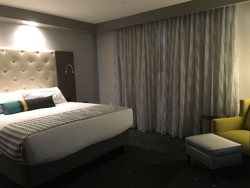 Best Western Premier Hotel At Fisher'S Landing Vancouver Pokoj fotografie